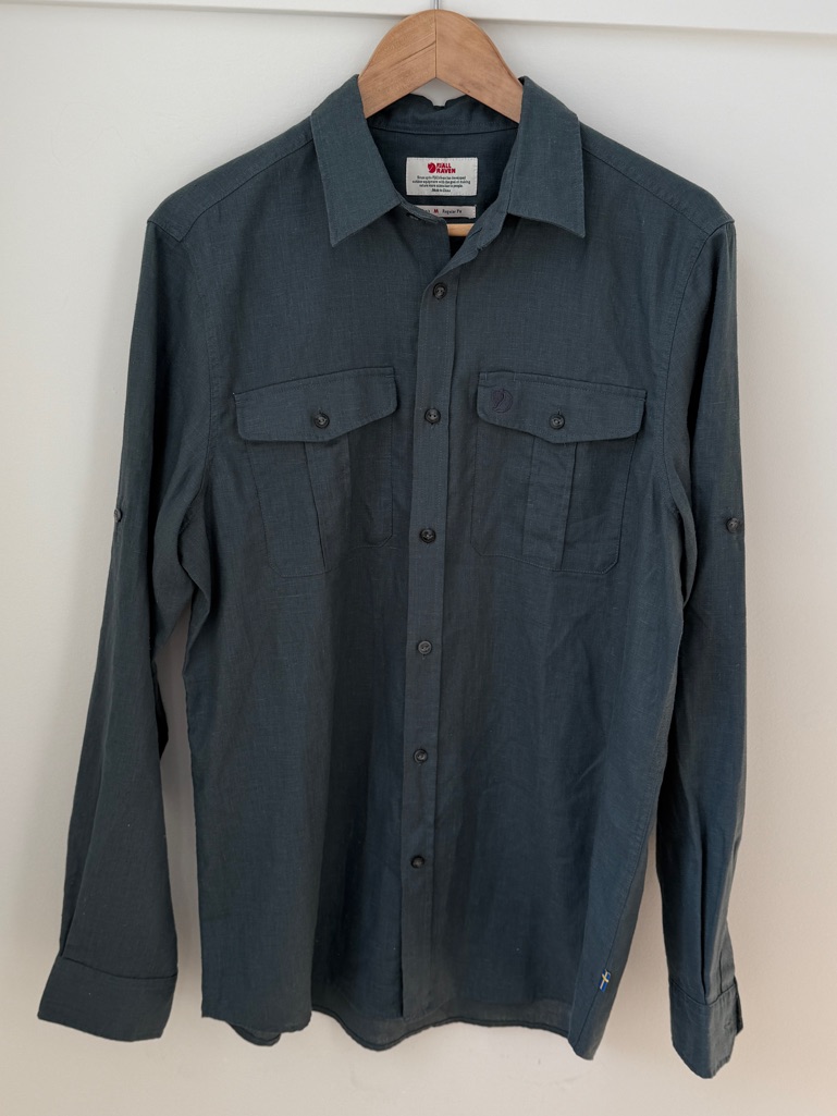 Fjallraven Men's Charcoal Vik Travel Button-Up Shirt M